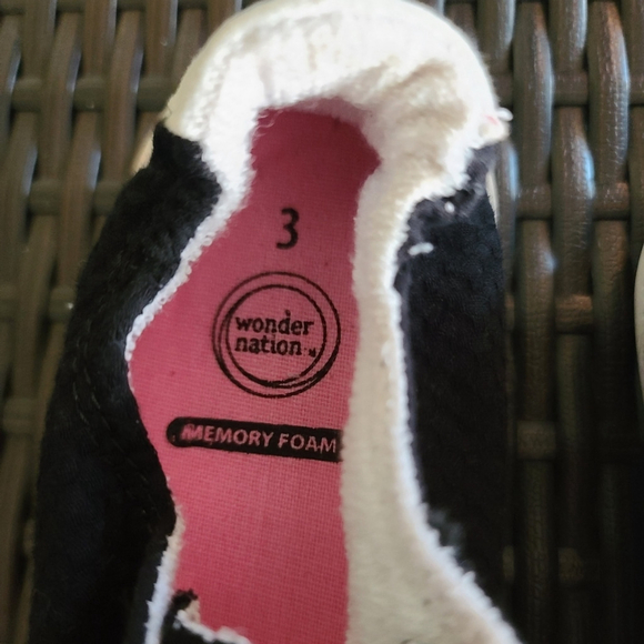 Size 3 Black Girls Tennis Shoes by Wonder Nation Non-Marking - Picture 3 of 5